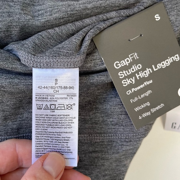 NWT Gap GapFit Studio Sky High Legging in Grey size small Full Length - Picture 5 of 6